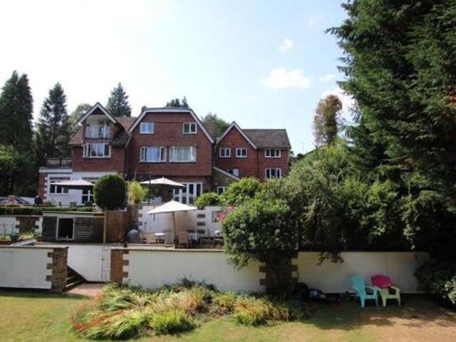 House for sale in Fole, Surrey