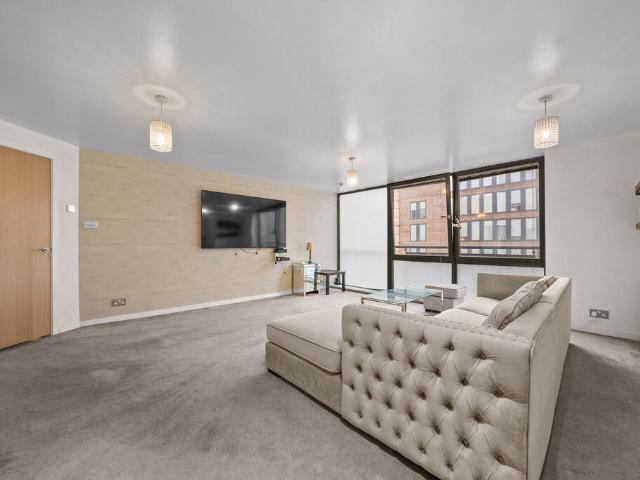 Flat for sale in City Centre, Scotland
