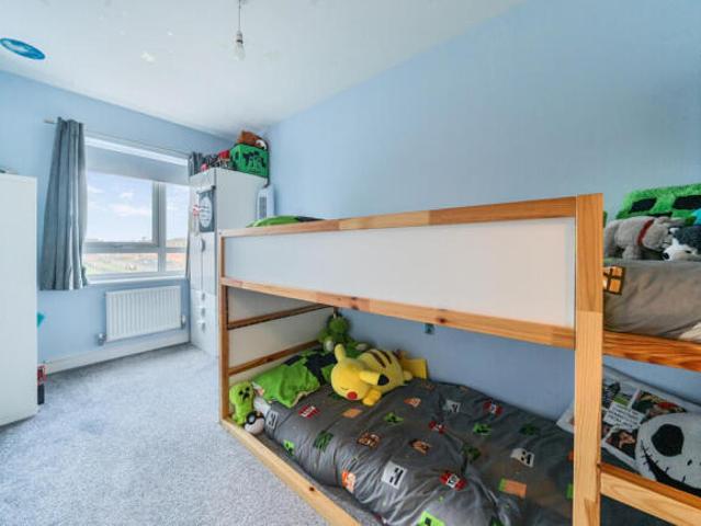 Flat for sale in Swindon