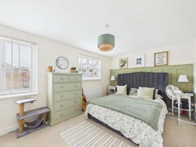 Flat for sale in Golden Valley, Gloucestershire