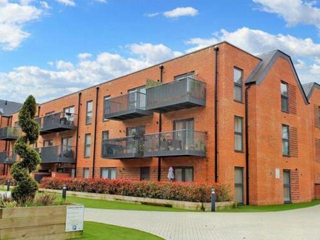 House for sale in Hart, Hampshire