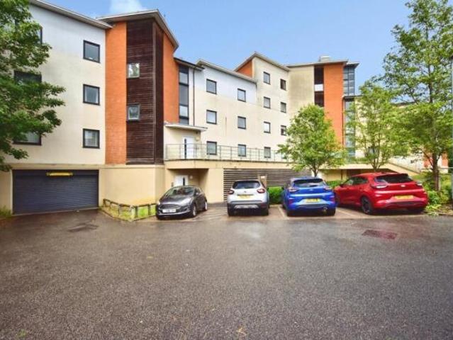 Flat for sale in Midway, Kent