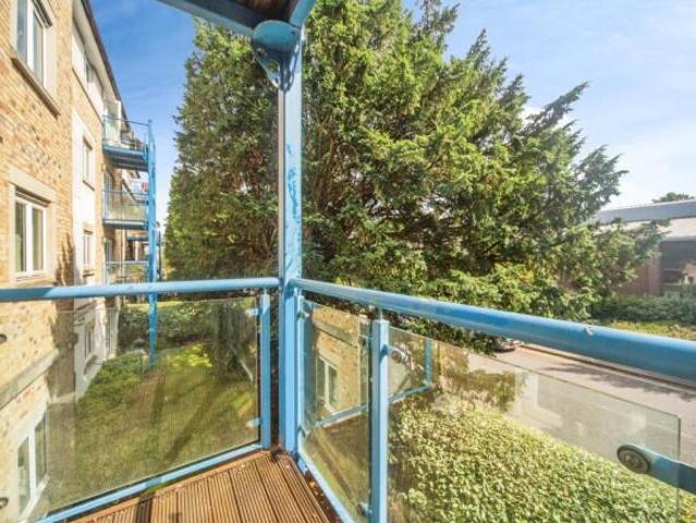 Flat for sale in Barton Stacey, Hampshire