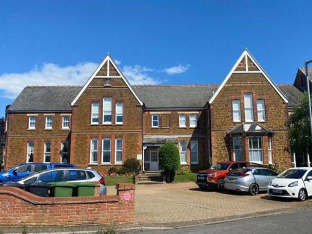 House for sale in Hunstanton, Brookville