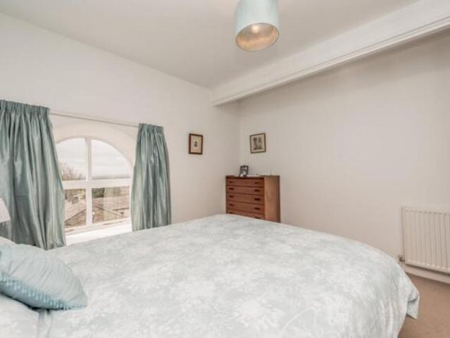 Flat for sale in West Yorkshire