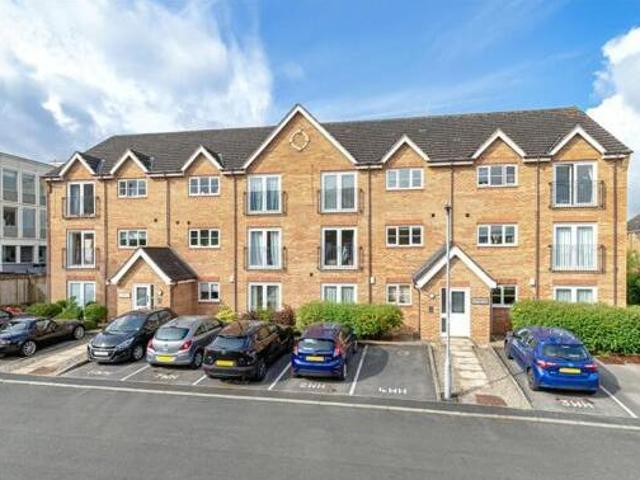 House for sale in Ben Rhydding, Bradford