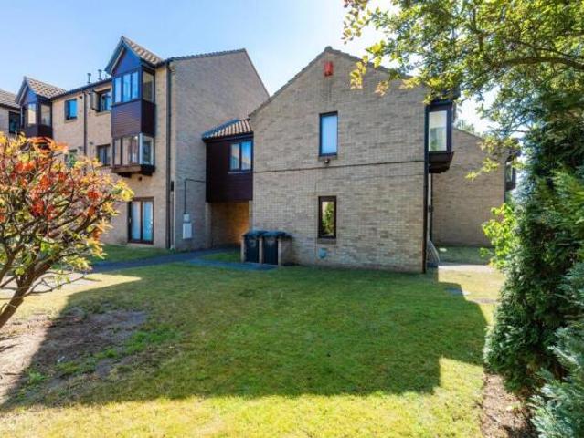 Flat for sale in Lakenham, East Bank