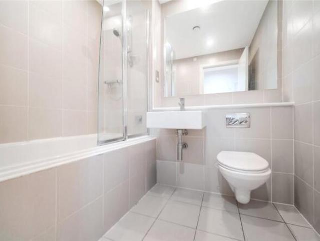 Flat for sale in Merchant City, Scotland