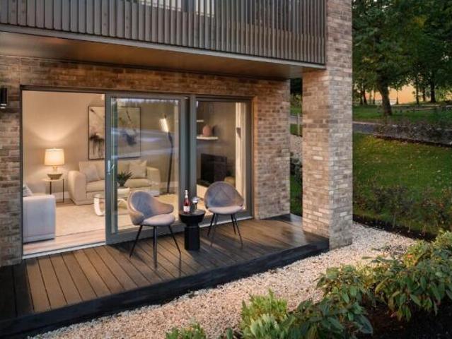 Flat for sale in Cathcart, Scotland
