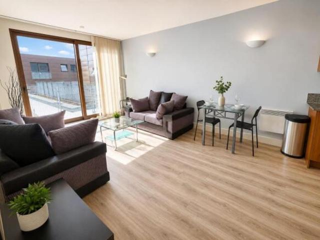 Flat for sale in Georgia, Greater Manchester
