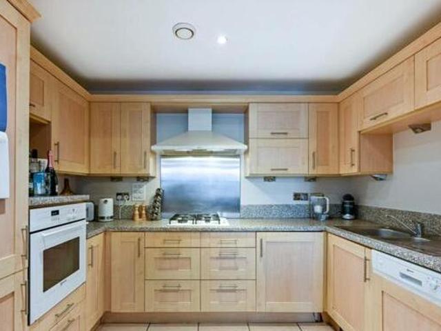House for sale in Isleworth, Greater London