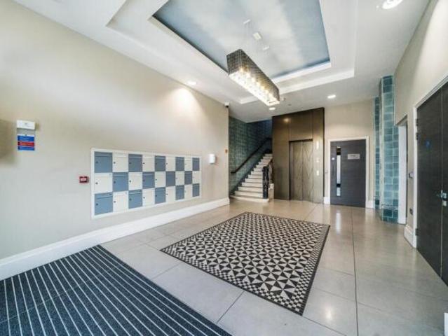 Flat for sale in Cat Hill