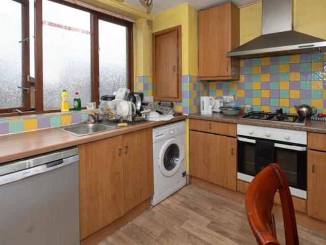 Flat for sale in Saint George's, Netherthorpe