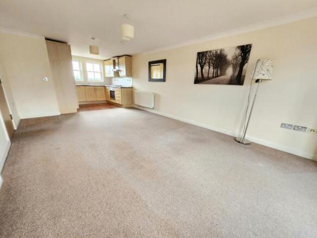 Flat for sale in Grappenhall, Warrington
