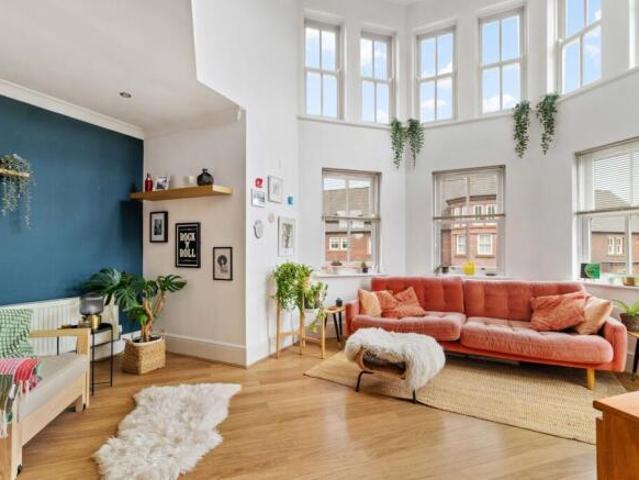 Flat for sale in Grappenhall, Warrington