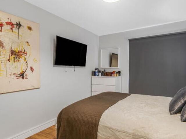 Flat for sale in Mount Wise