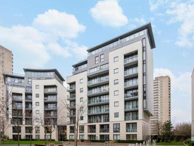 House for sale in Brentford End, Greater London