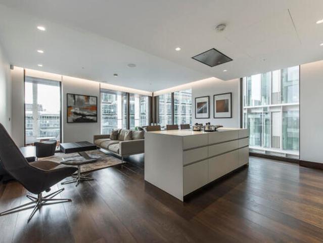 Flat for sale in Cat Hill