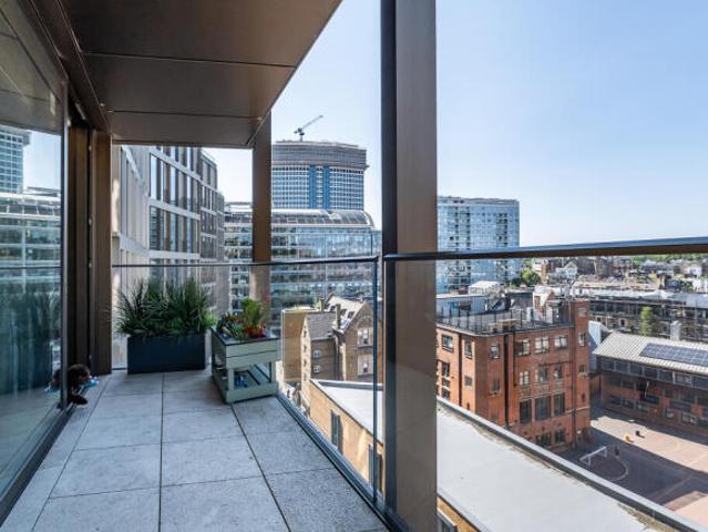 Flat for sale in Cat Hill