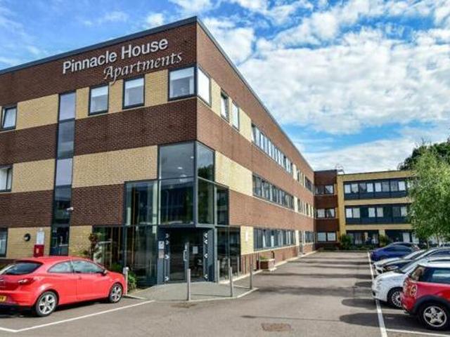 House for sale in North Watford, Hertfordshire