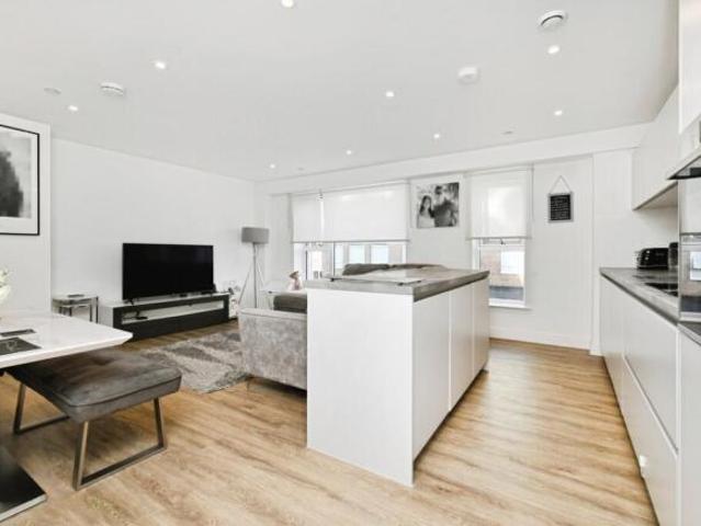 Flat for sale in Navestock Side, Essex