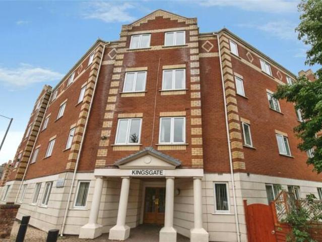 Flat for sale in Exeter, Devon and Torbay