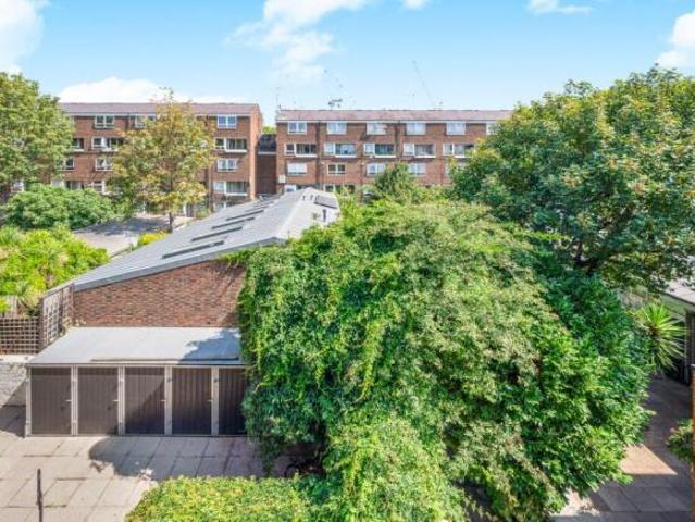Flat for sale in Camden Town, Greater London