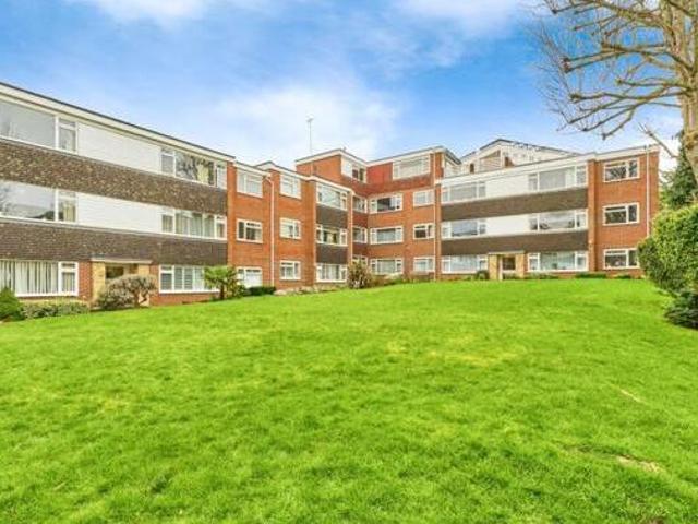 House for sale in Kingston Upon Thames, Greater London