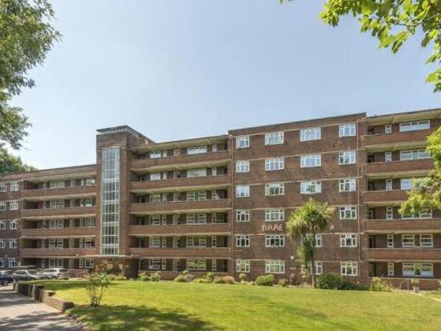 House for sale in Kingston Upon Thames, Greater London