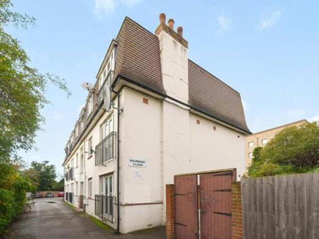 House for sale in Kingston Upon Thames, Greater London