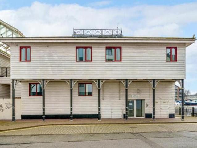 House for sale in Kingston Upon Thames, Greater London