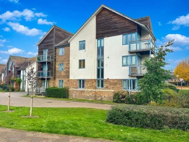 Flat for sale in Strode, Devon