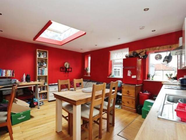 Flat for sale in Feckenham, City Of Bristol