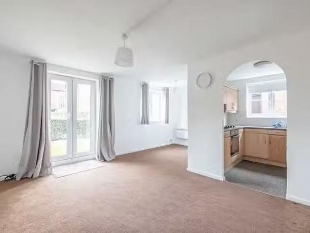 House for sale in Yiewsley