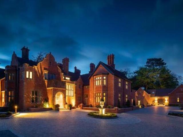 House for sale in Green Close, Warwickshire
