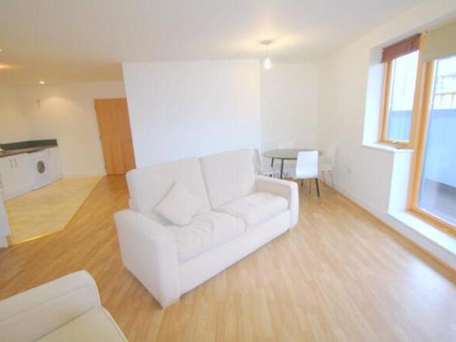 Flat for sale in Cat Hill