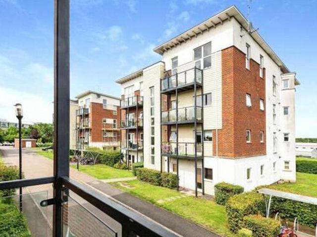 House for sale in Pachesham Park, Surrey