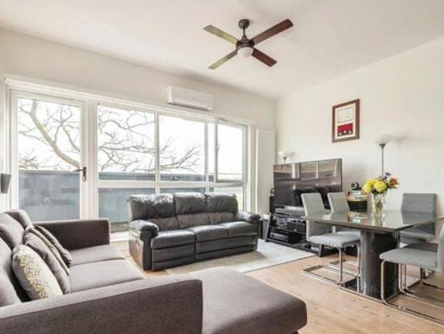 House for sale in Pachesham Park, Surrey