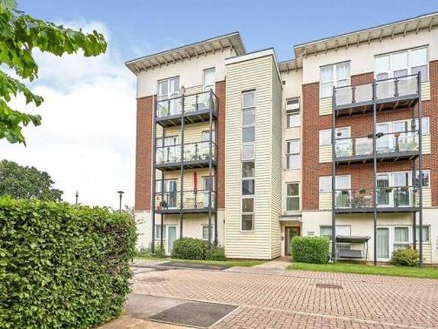 House for sale in Pachesham Park, Surrey