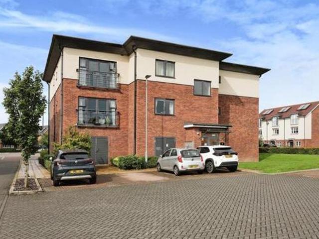 House for sale in Watford, Hertfordshire