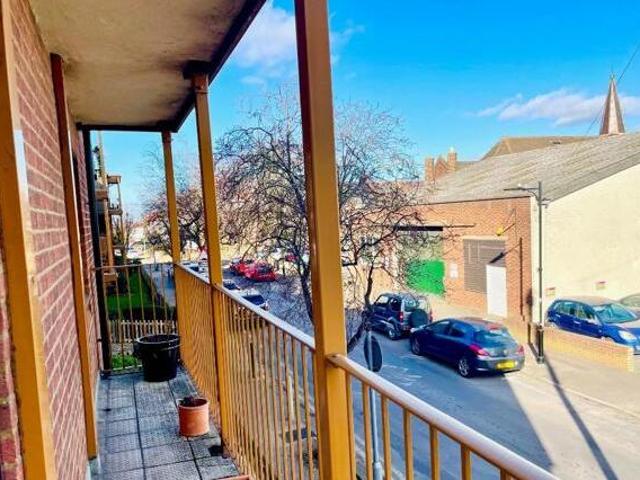 House for sale in Alton Barnes, Essex