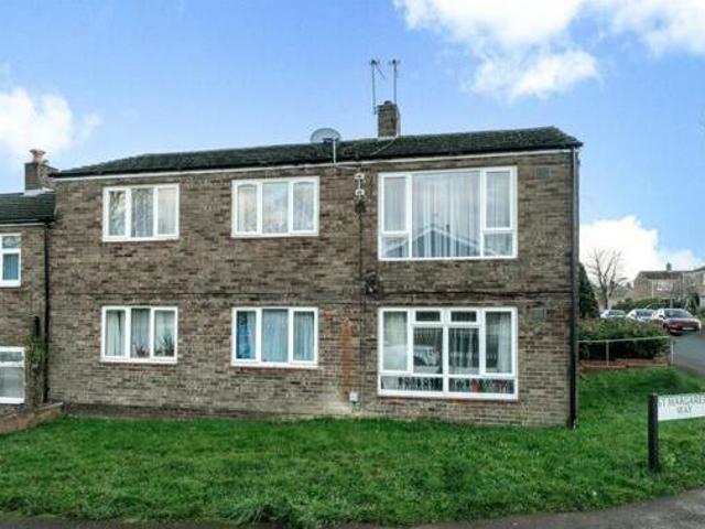 House for sale in Pouchen End, Hertfordshire