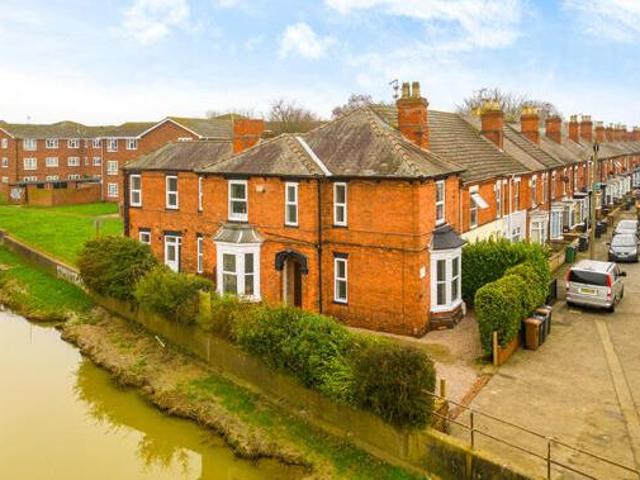 House for sale in New Boultham, Brayford