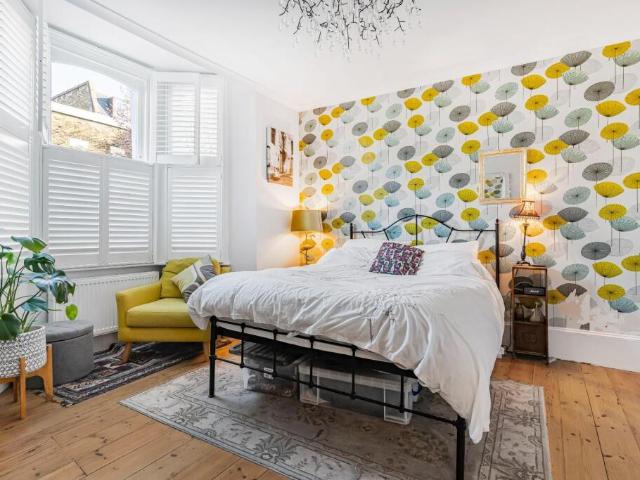 Flat for sale in Deptford