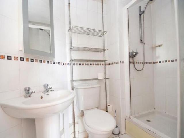 Flat for sale in Salford, Greater Manchester
