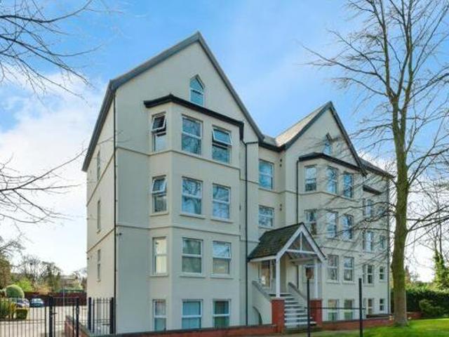 House for sale in Calderstones