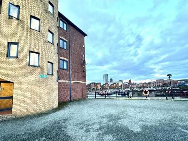 House for sale in Calderstones