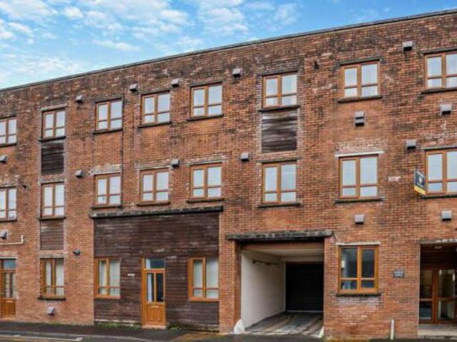 House for sale in Llanelli, Wales