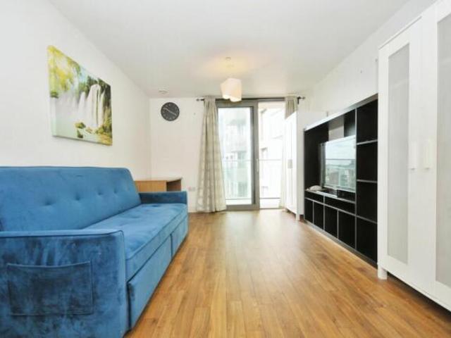 Flat for sale in Cat Hill