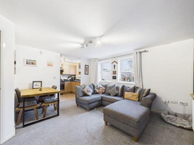 Apartment for sale in Coopers Edge, Tewkesbury